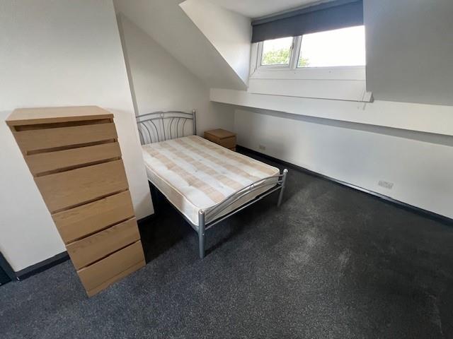 129 Charlotte Road,Bramall Lane,Sheffield,4 Bedrooms Bedrooms,2 BathroomsBathrooms,Terraced,1712